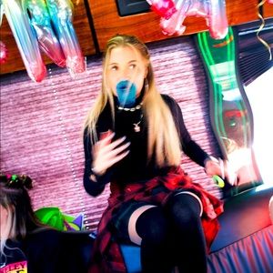 Meet your Posher, Kristen